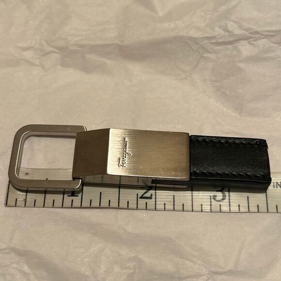 Ferragamo Black Leather Fob Keychain Silver Hardware Unisex Quiet Luxury - Picture 8 of 9